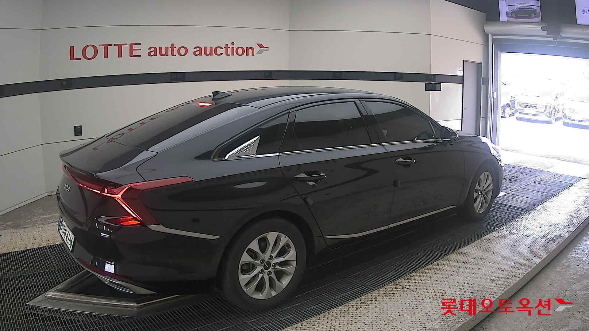 2022 - kia k8