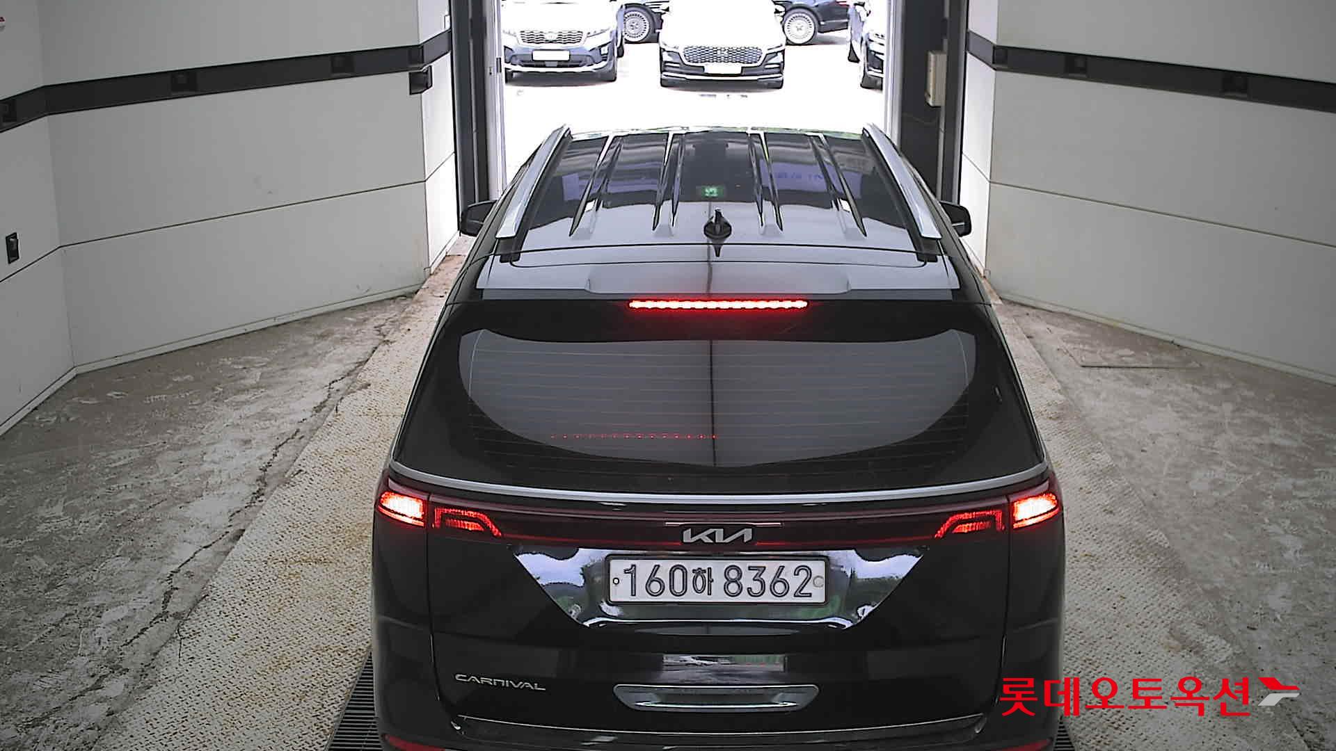 2022 - kia carnival