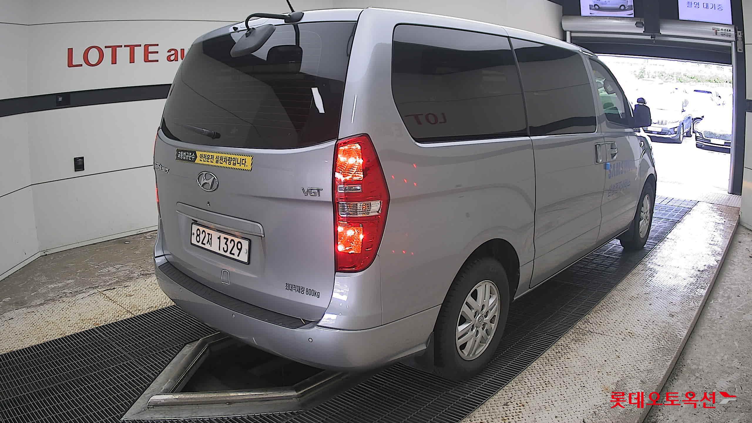 2021 - hyundai grand starex