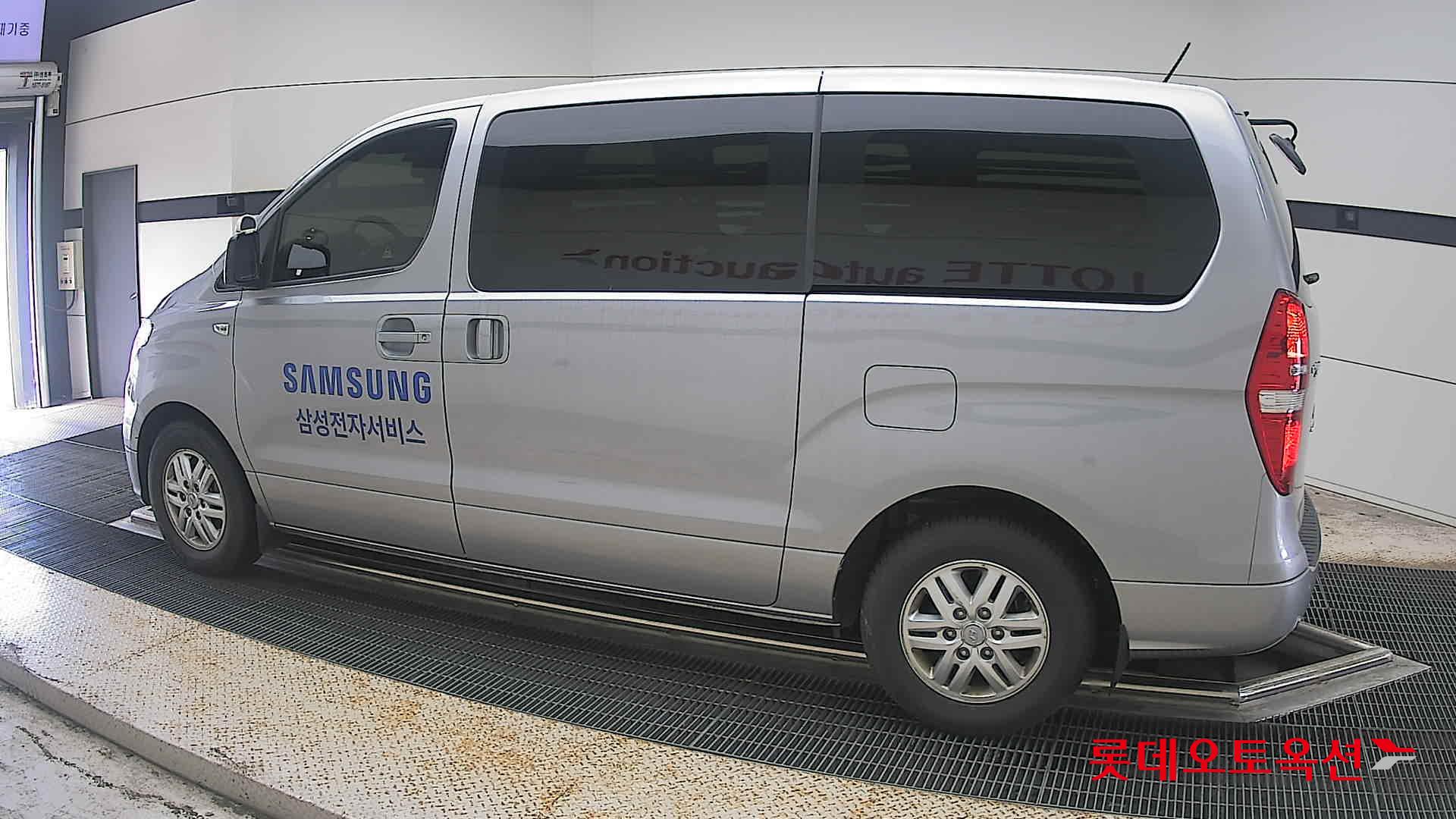2021 - hyundai grand starex