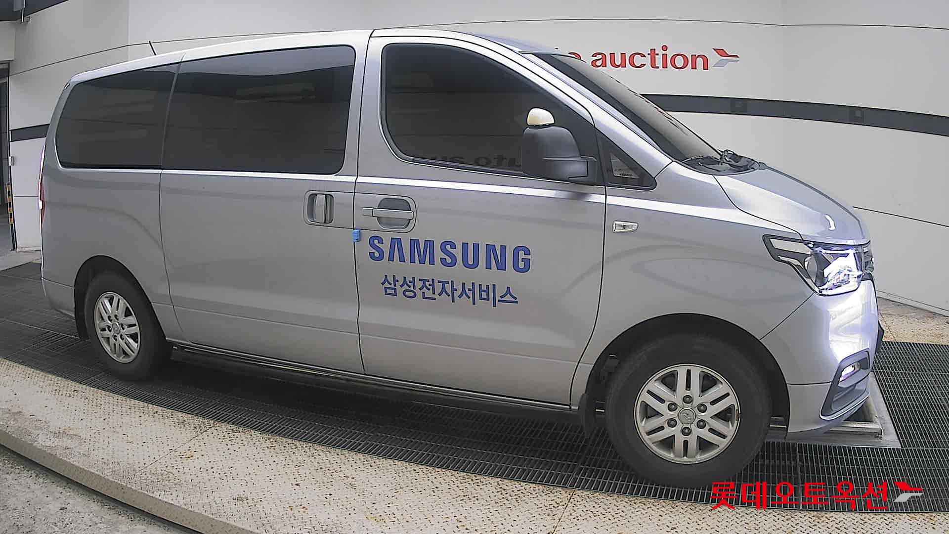 2021 - hyundai grand starex
