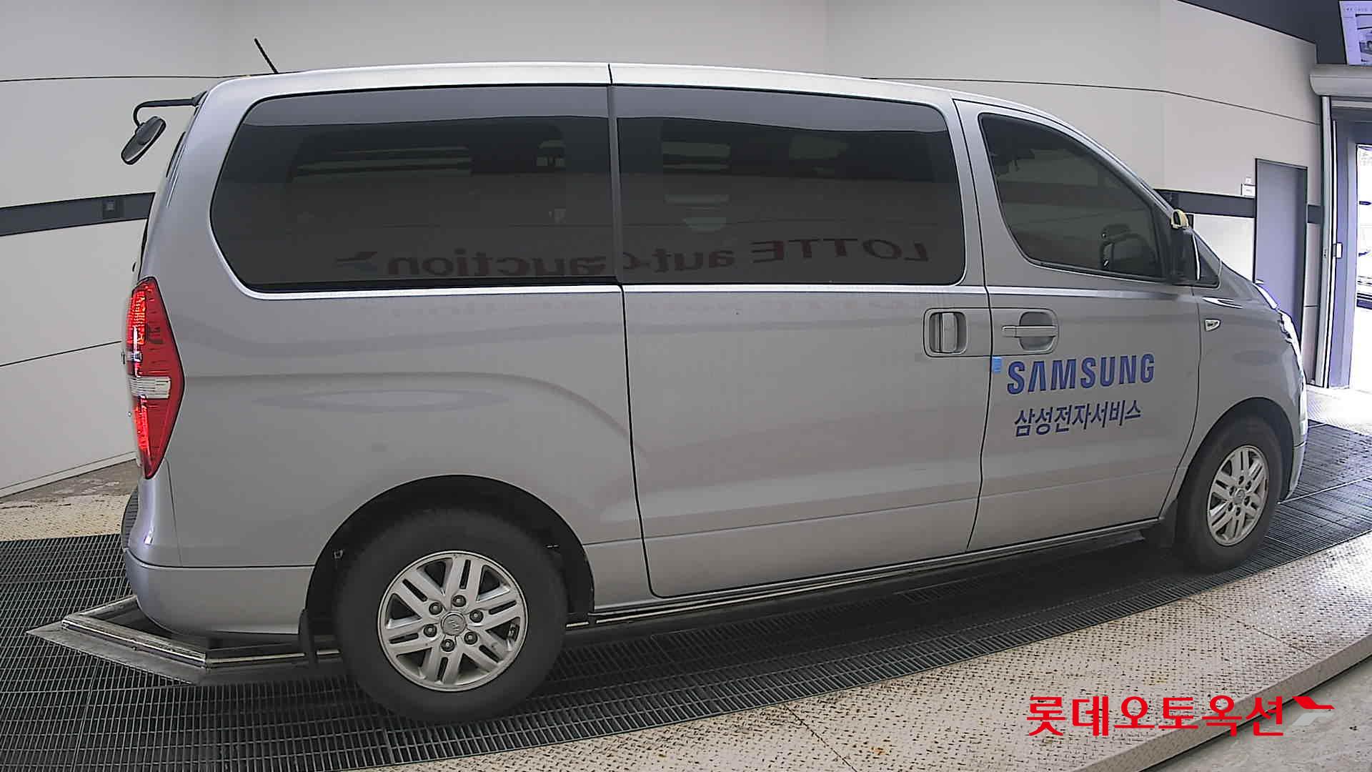 2021 - hyundai grand starex