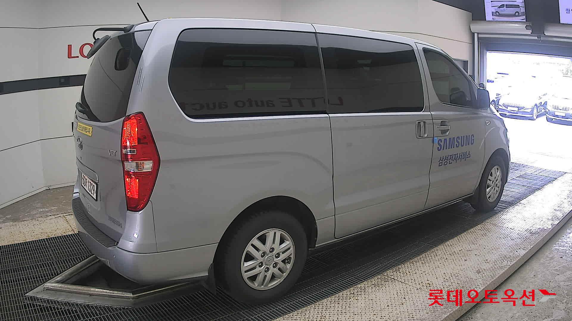 2021 - hyundai grand starex