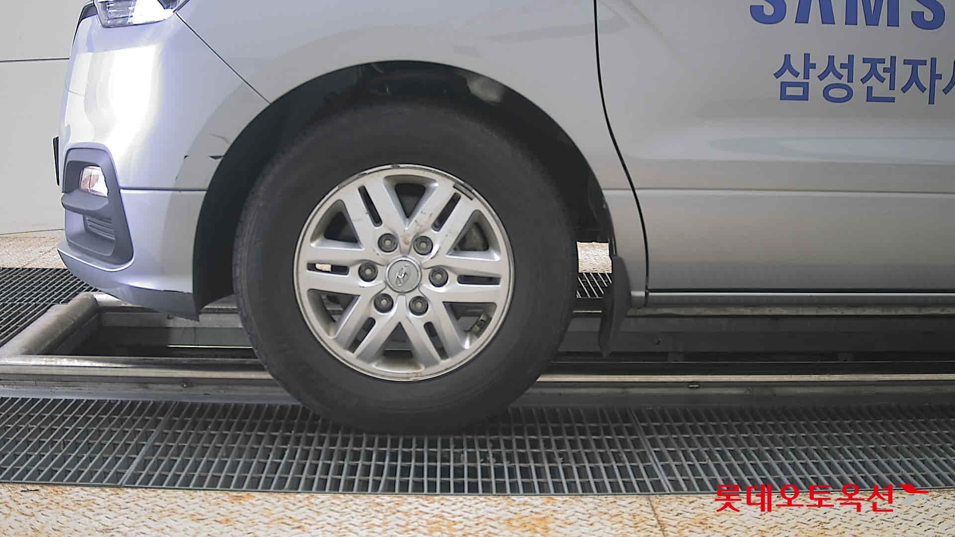 2021 - hyundai grand starex