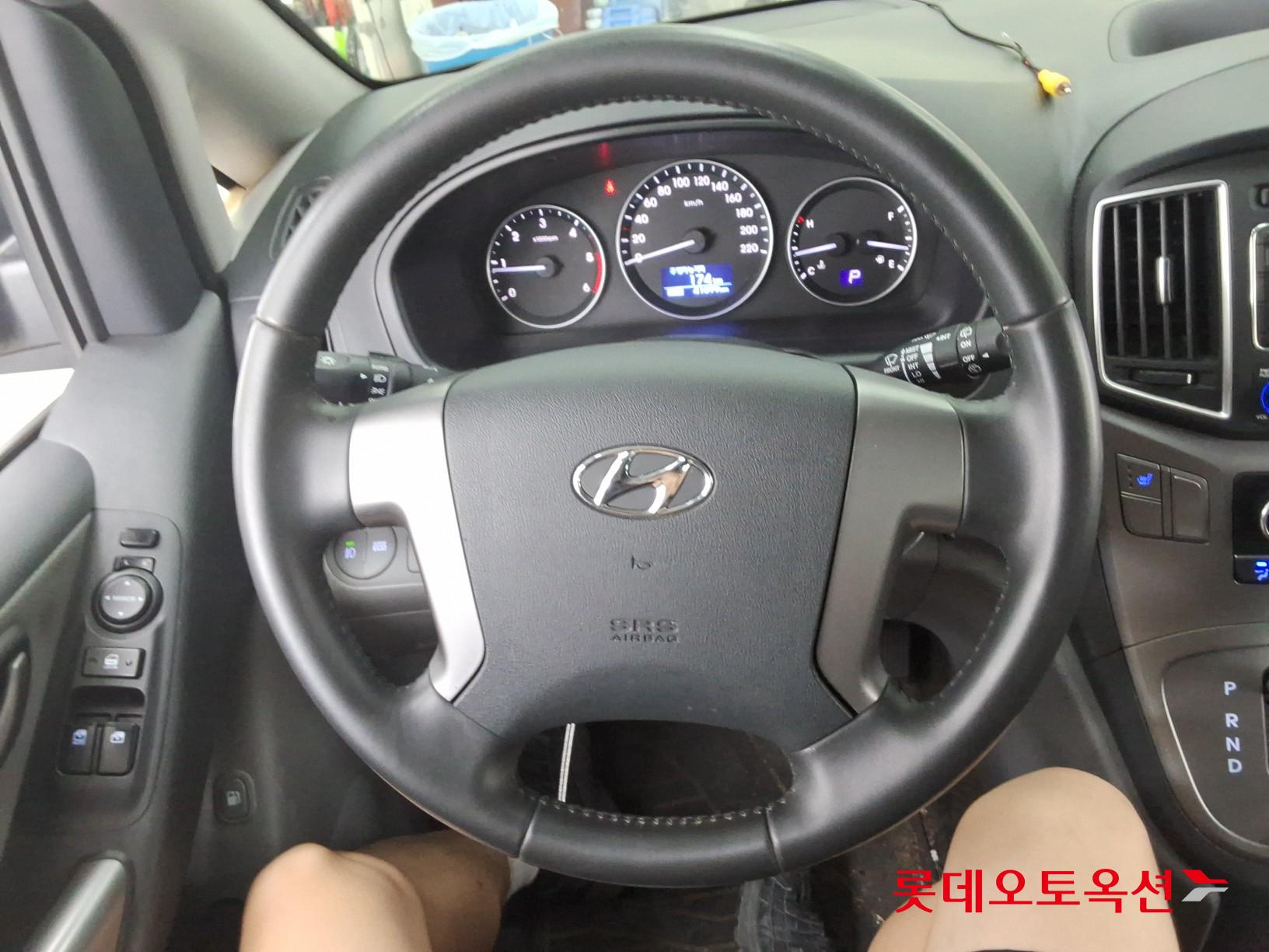 2021 - hyundai grand starex