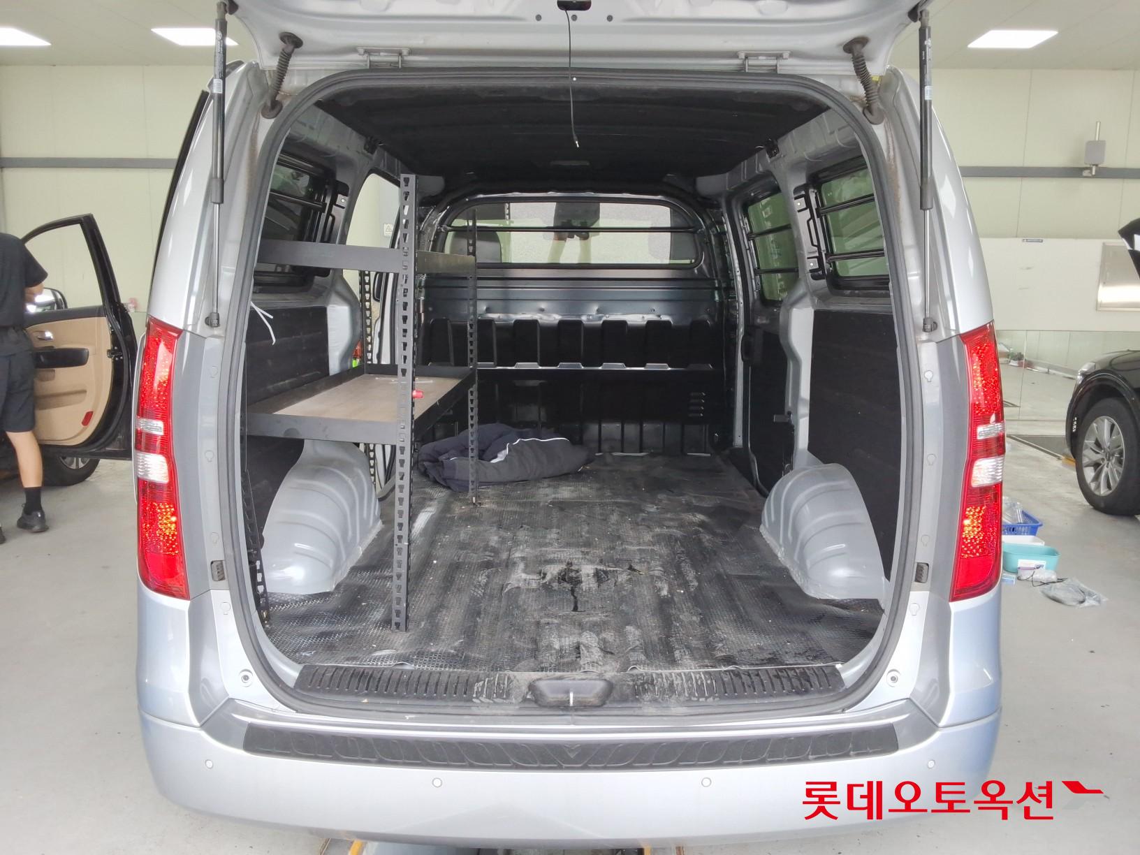 2021 - hyundai grand starex