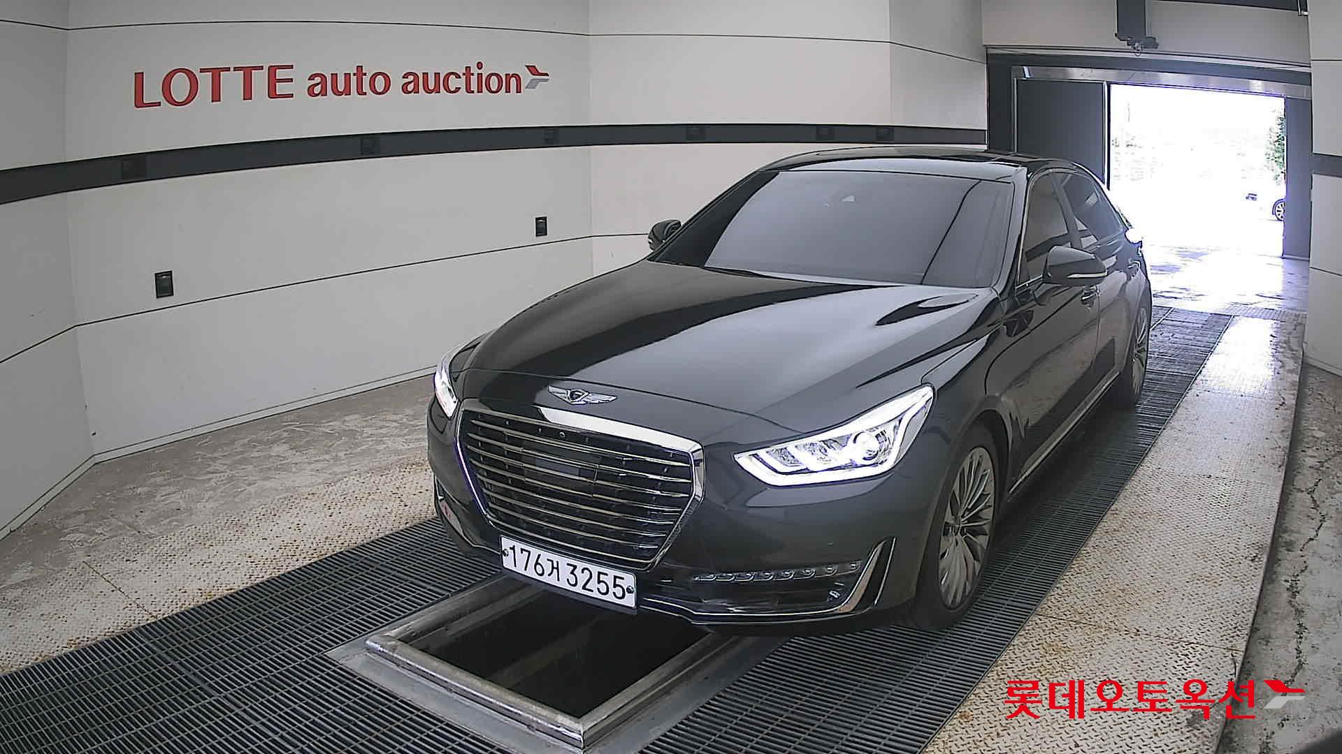 2018 - genesis eq900