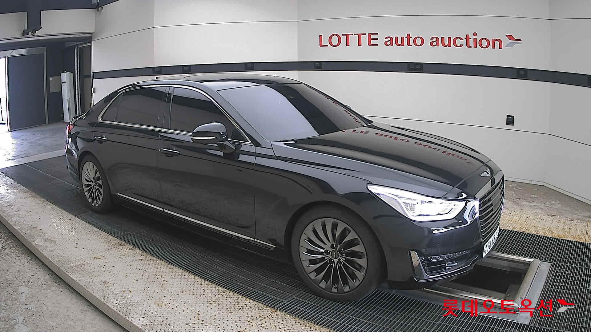 2018 - genesis eq900