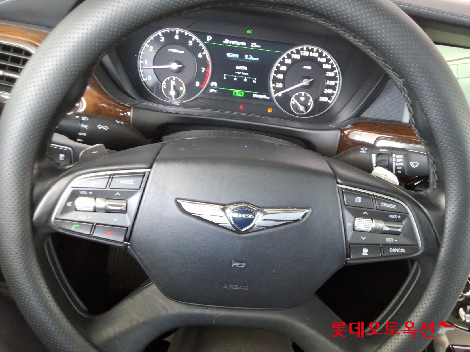 2018 - genesis eq900