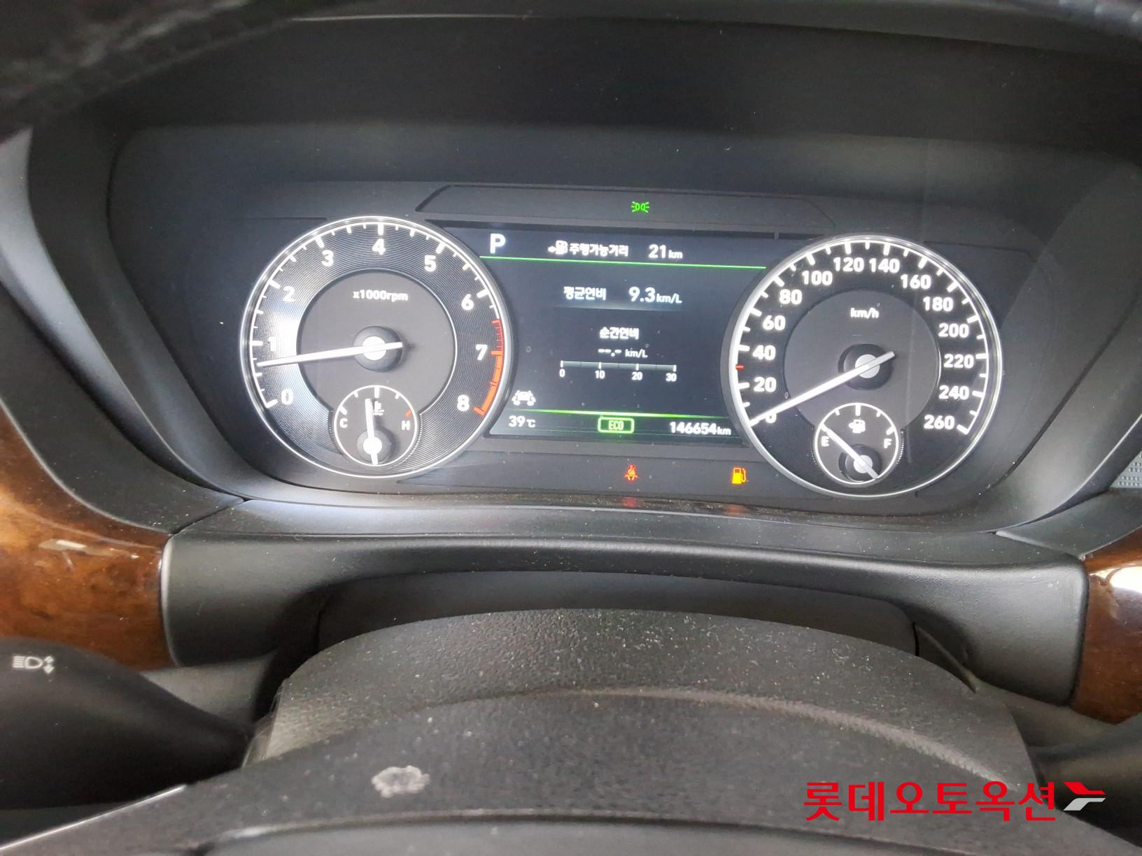 2018 - genesis eq900