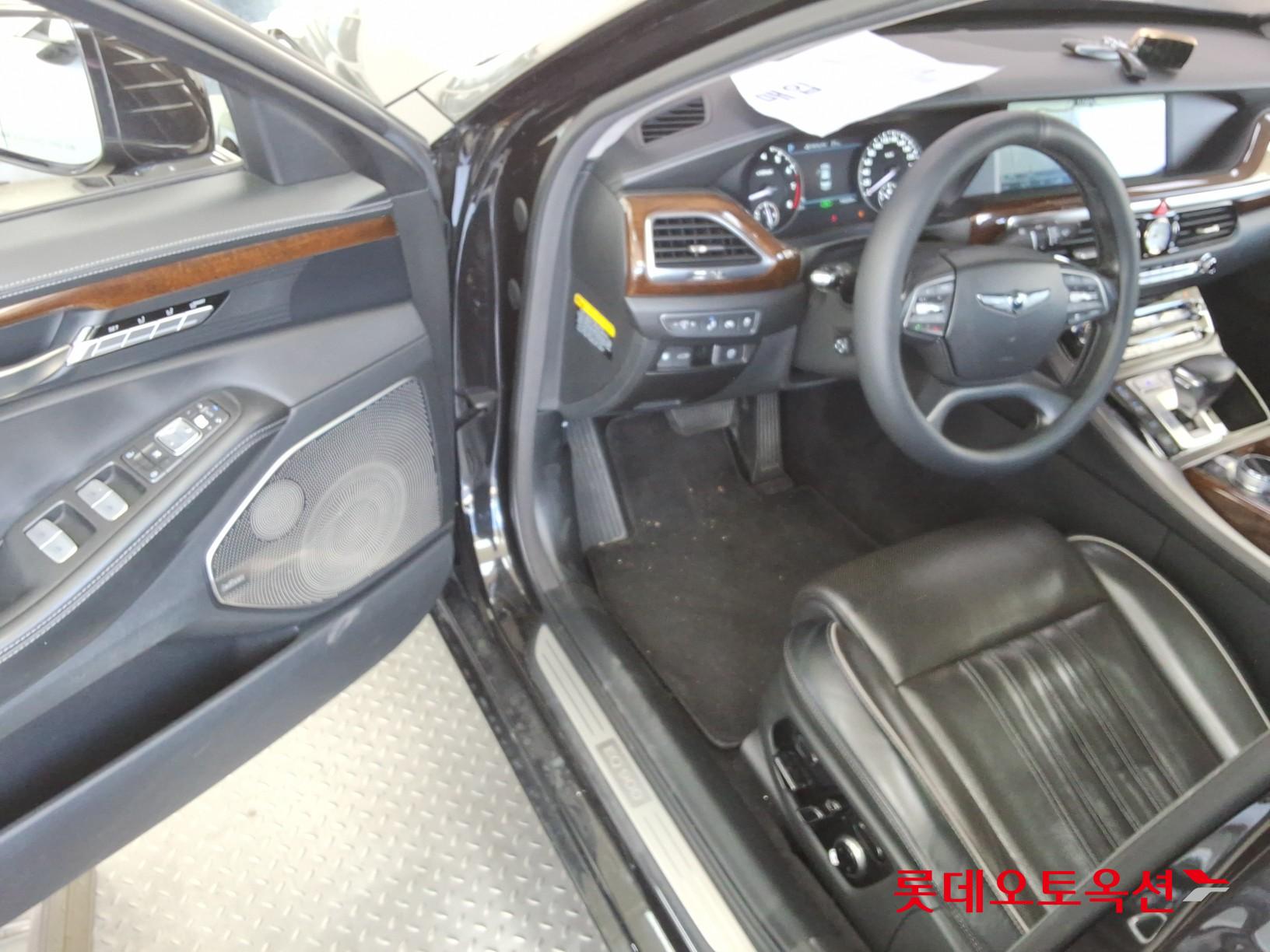 2018 - genesis eq900