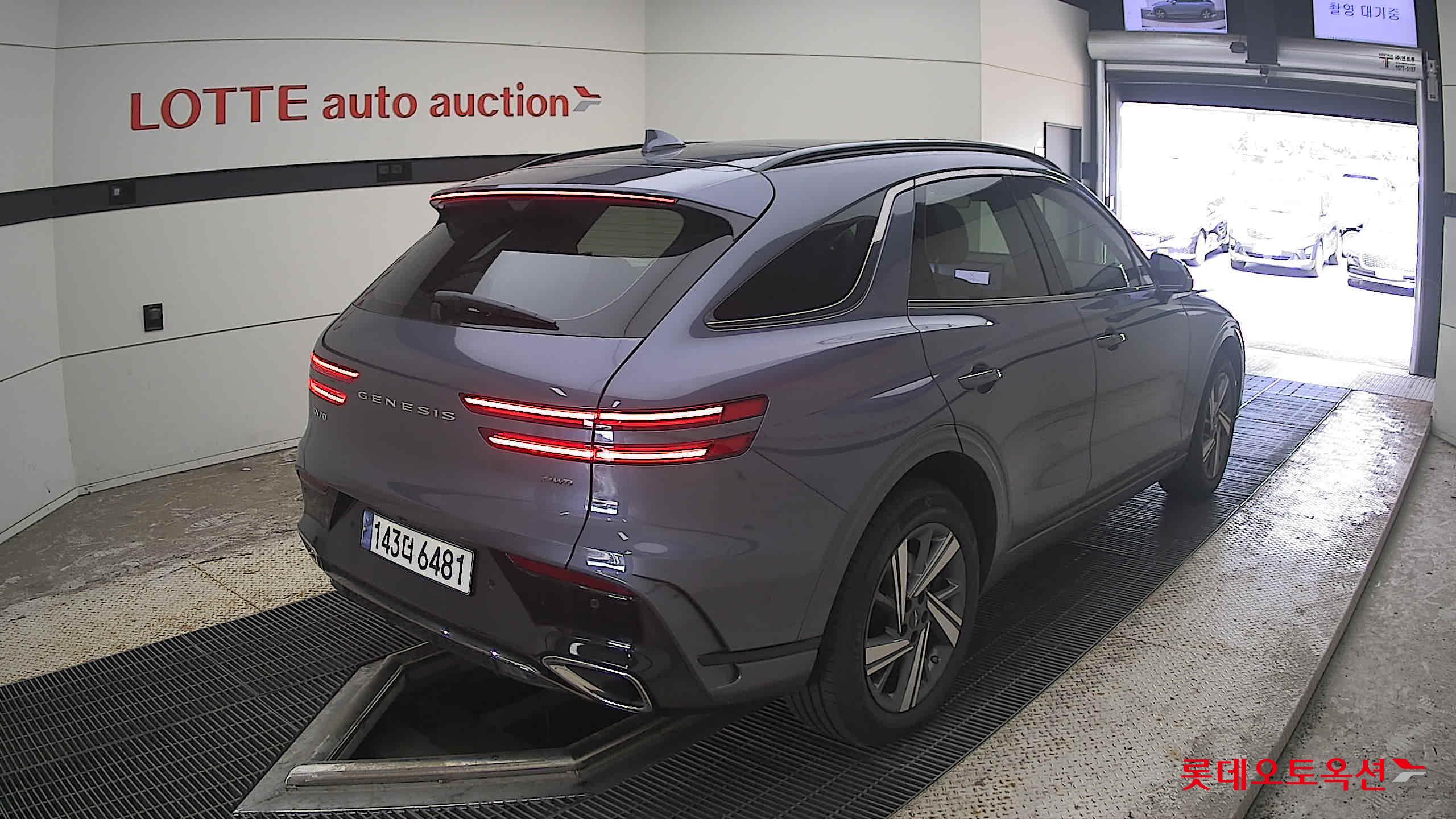 2025 - genesis gv70
