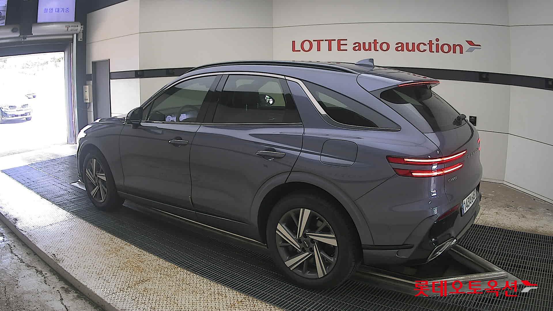 2025 - genesis gv70