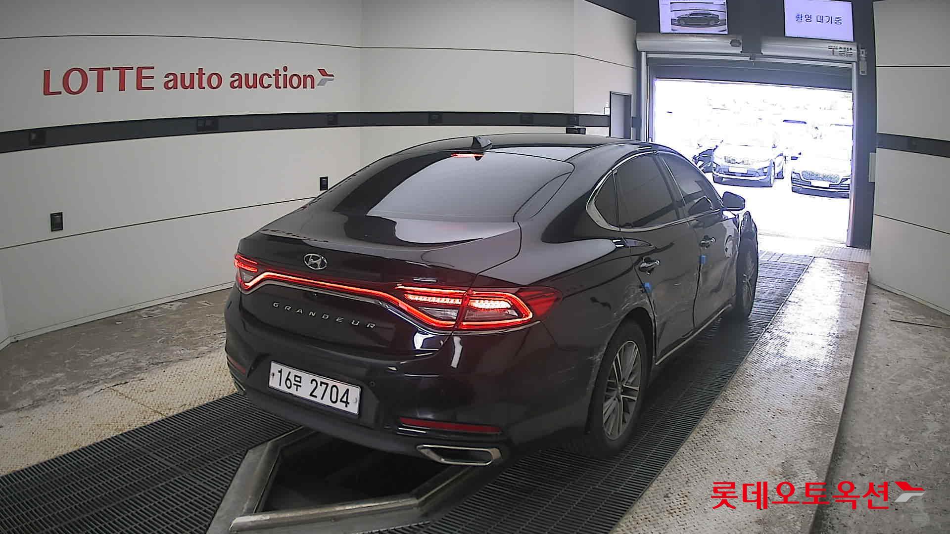2018 - hyundai grandeur