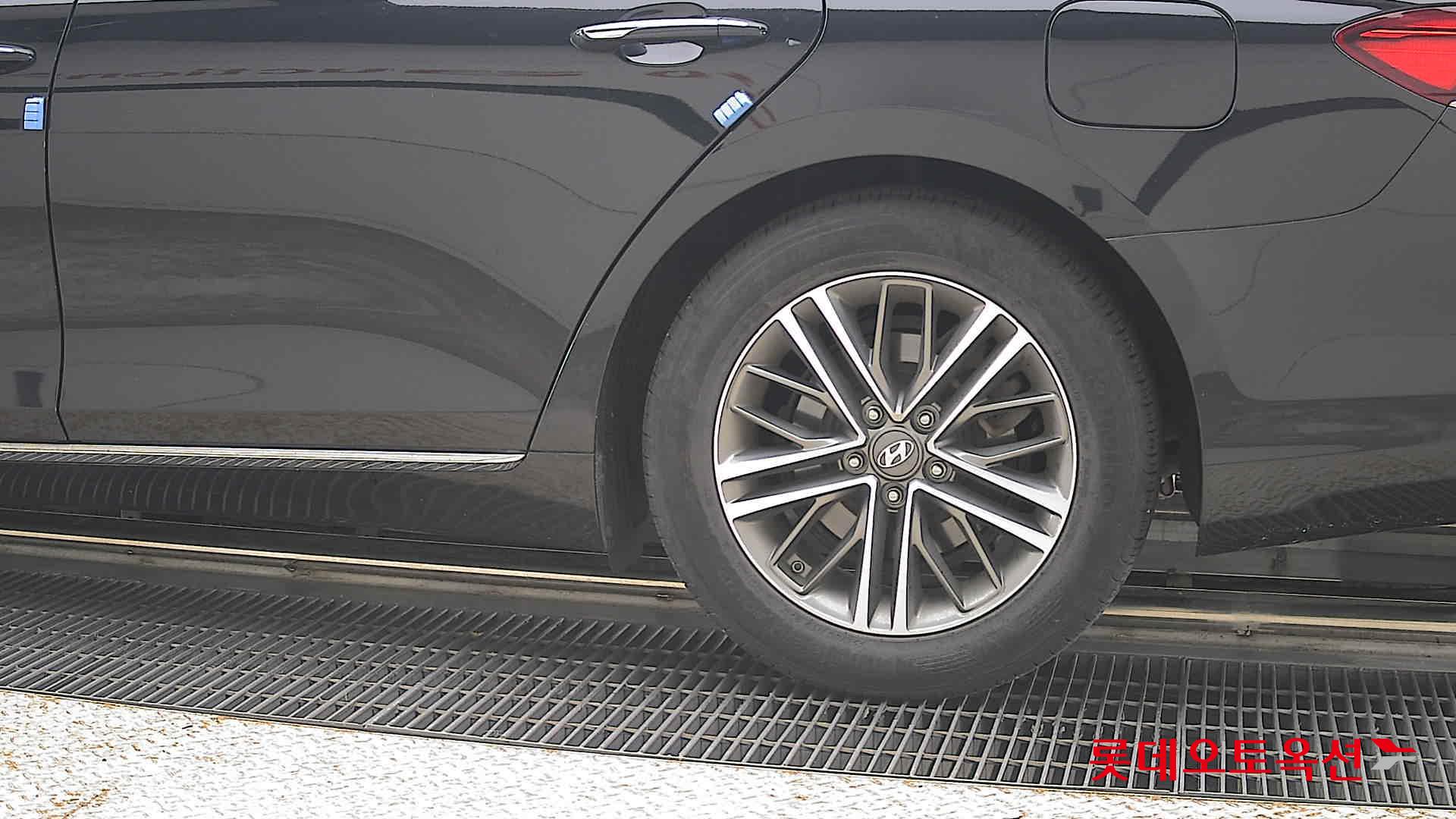 2018 - hyundai grandeur