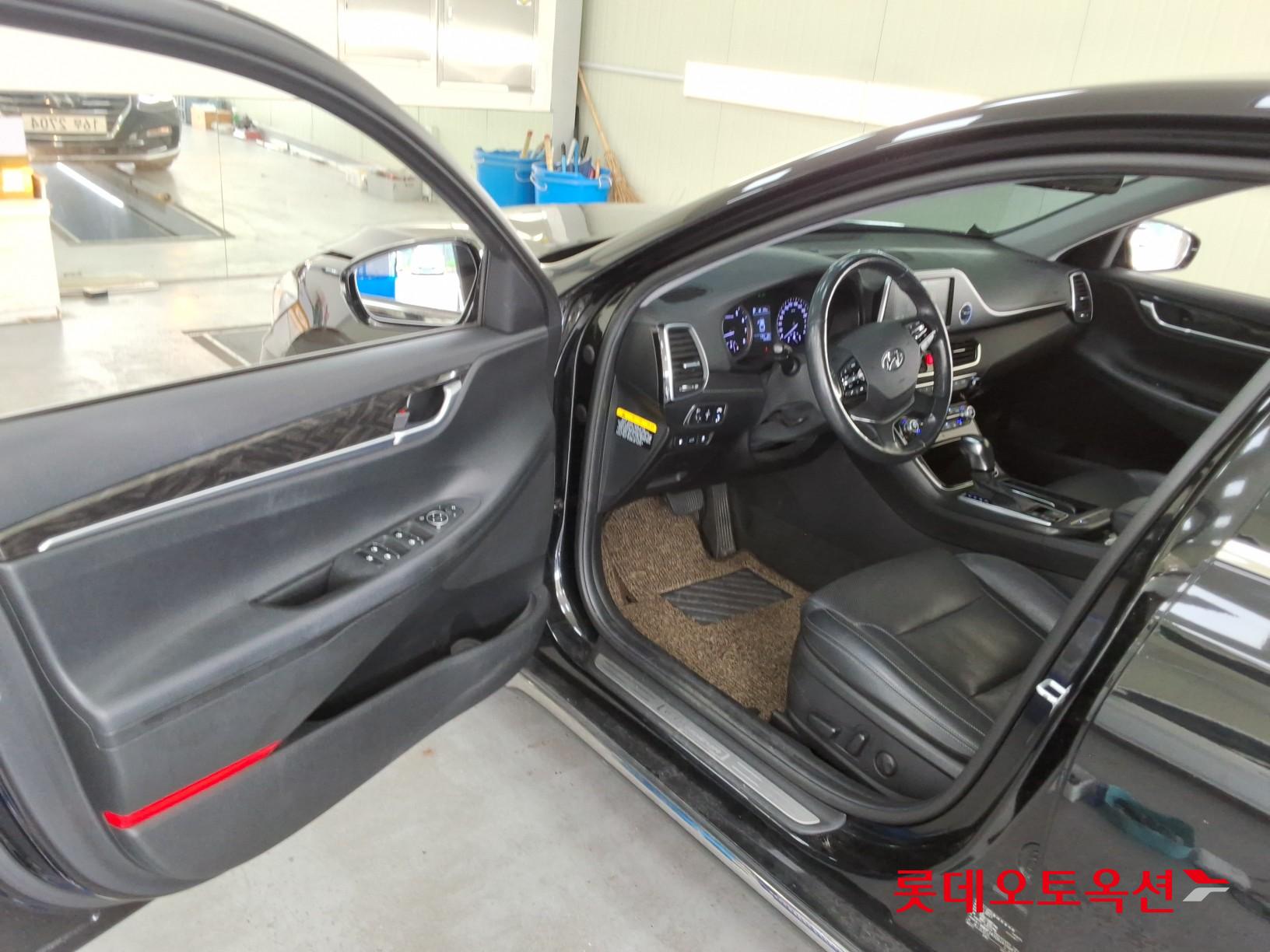 2018 - hyundai grandeur