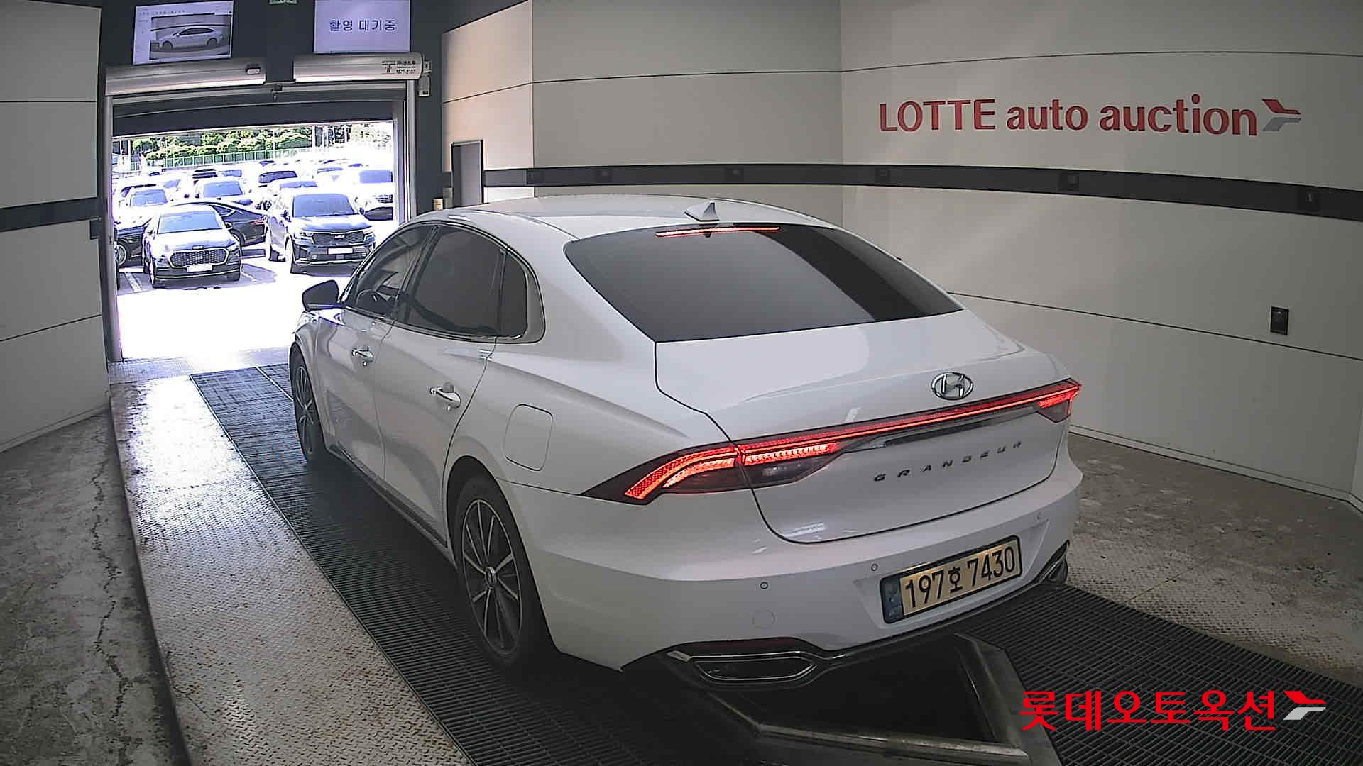 2022 - hyundai grandeur