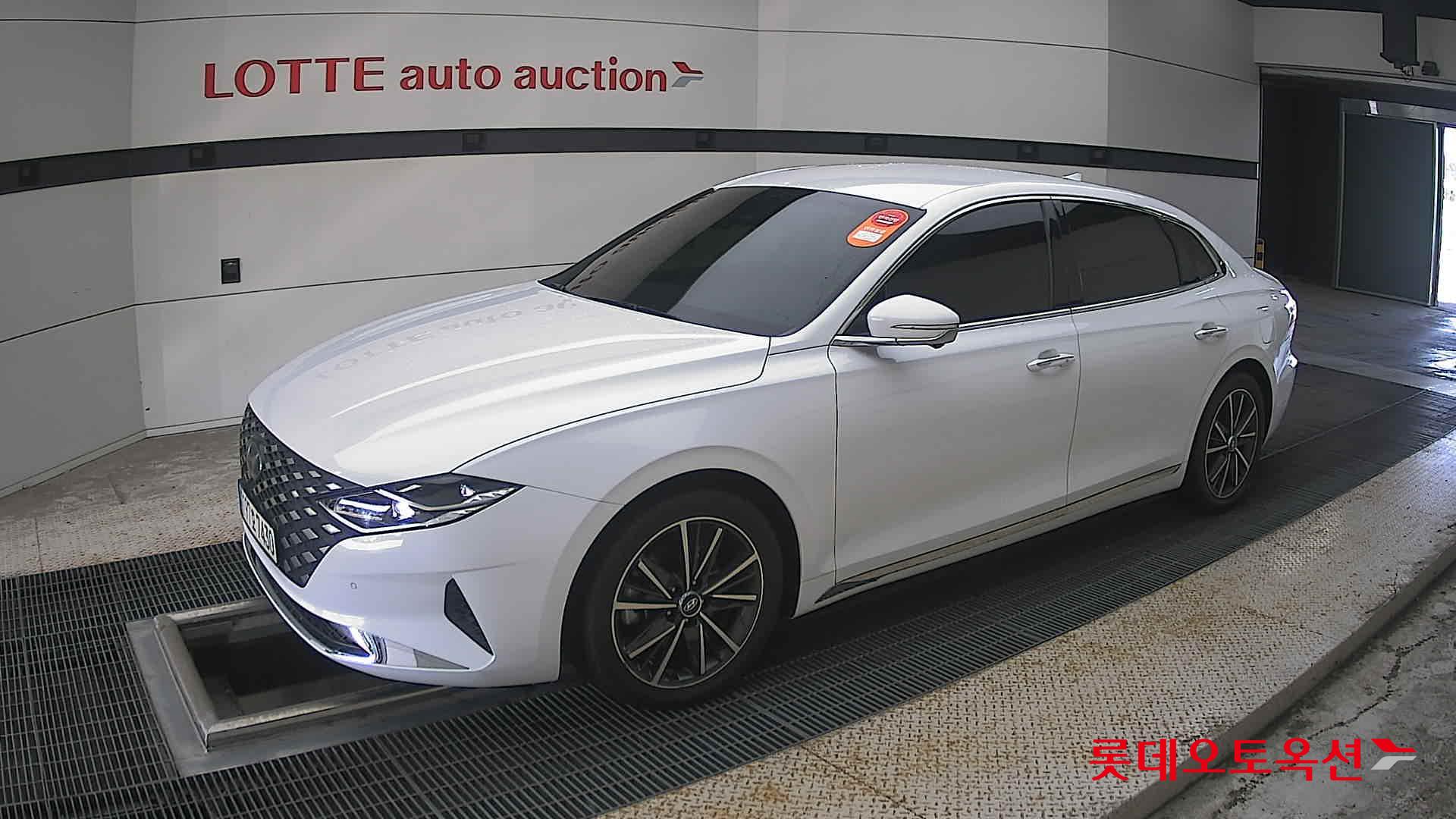 2022 - hyundai grandeur