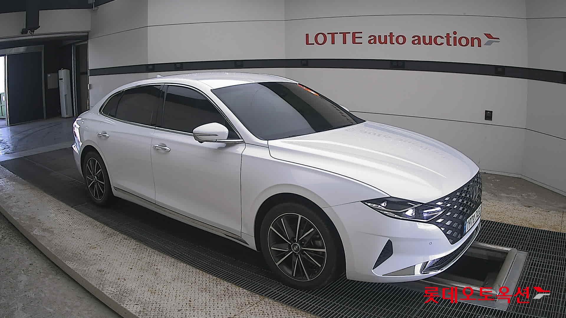2022 - hyundai grandeur