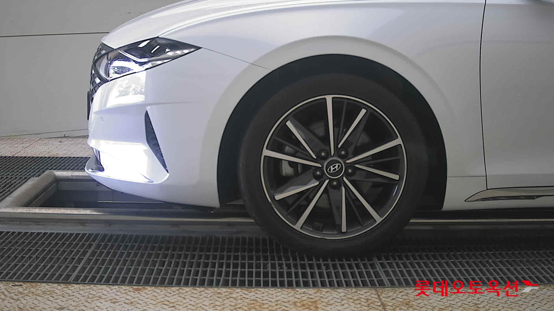 2022 - hyundai grandeur