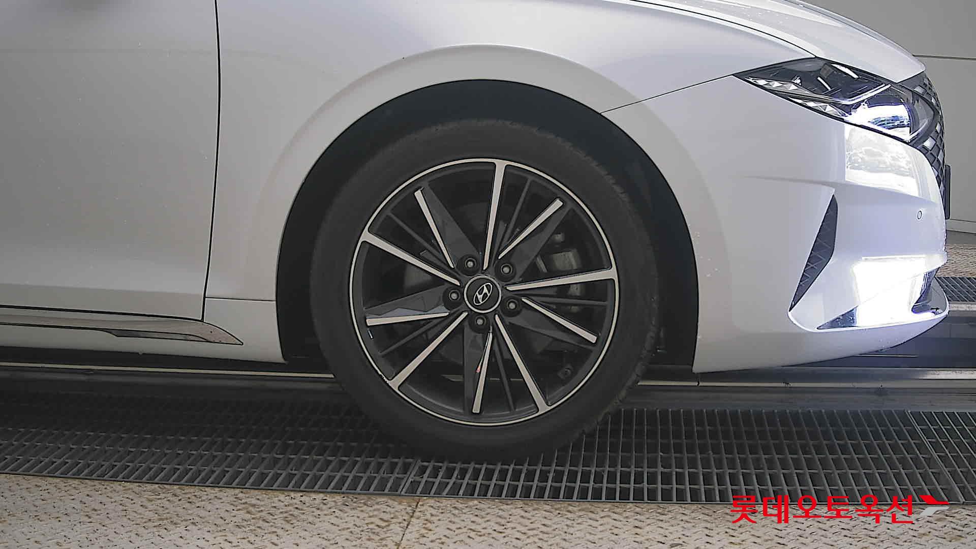 2022 - hyundai grandeur