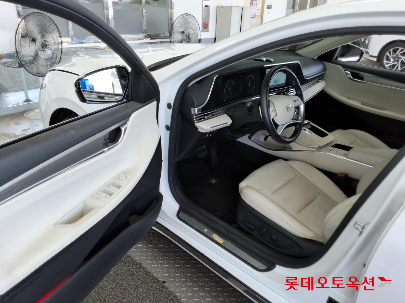 2022 - hyundai grandeur