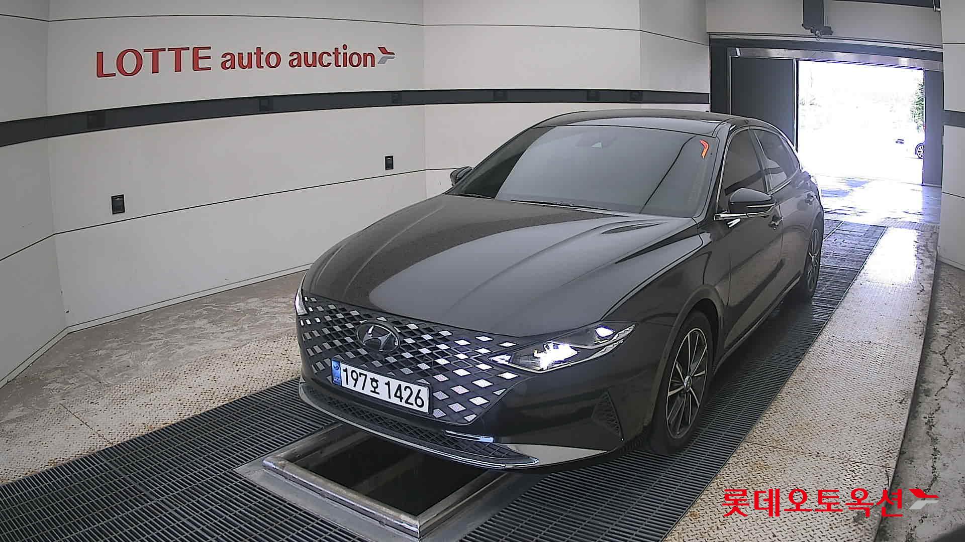 2022 - hyundai grandeur