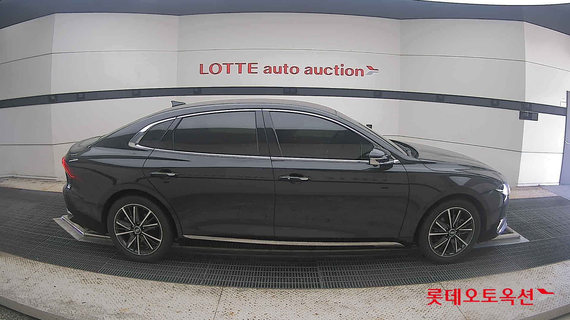 2022 - hyundai grandeur