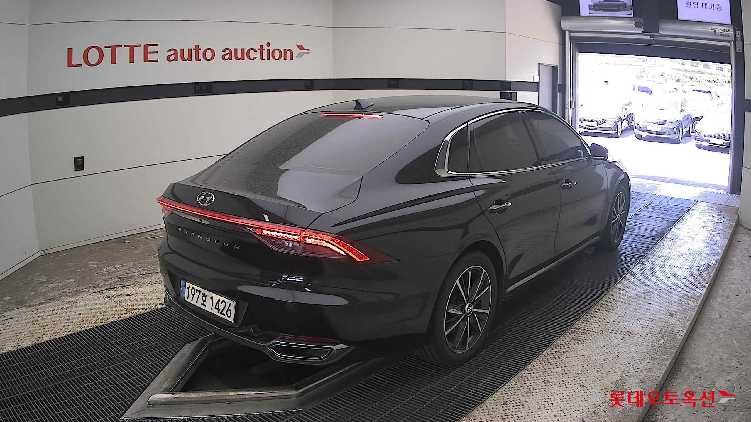 2022 - hyundai grandeur
