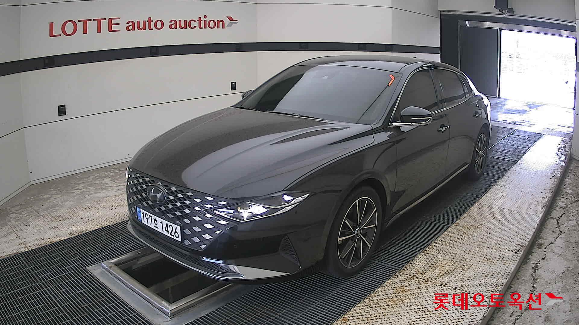 2022 - hyundai grandeur