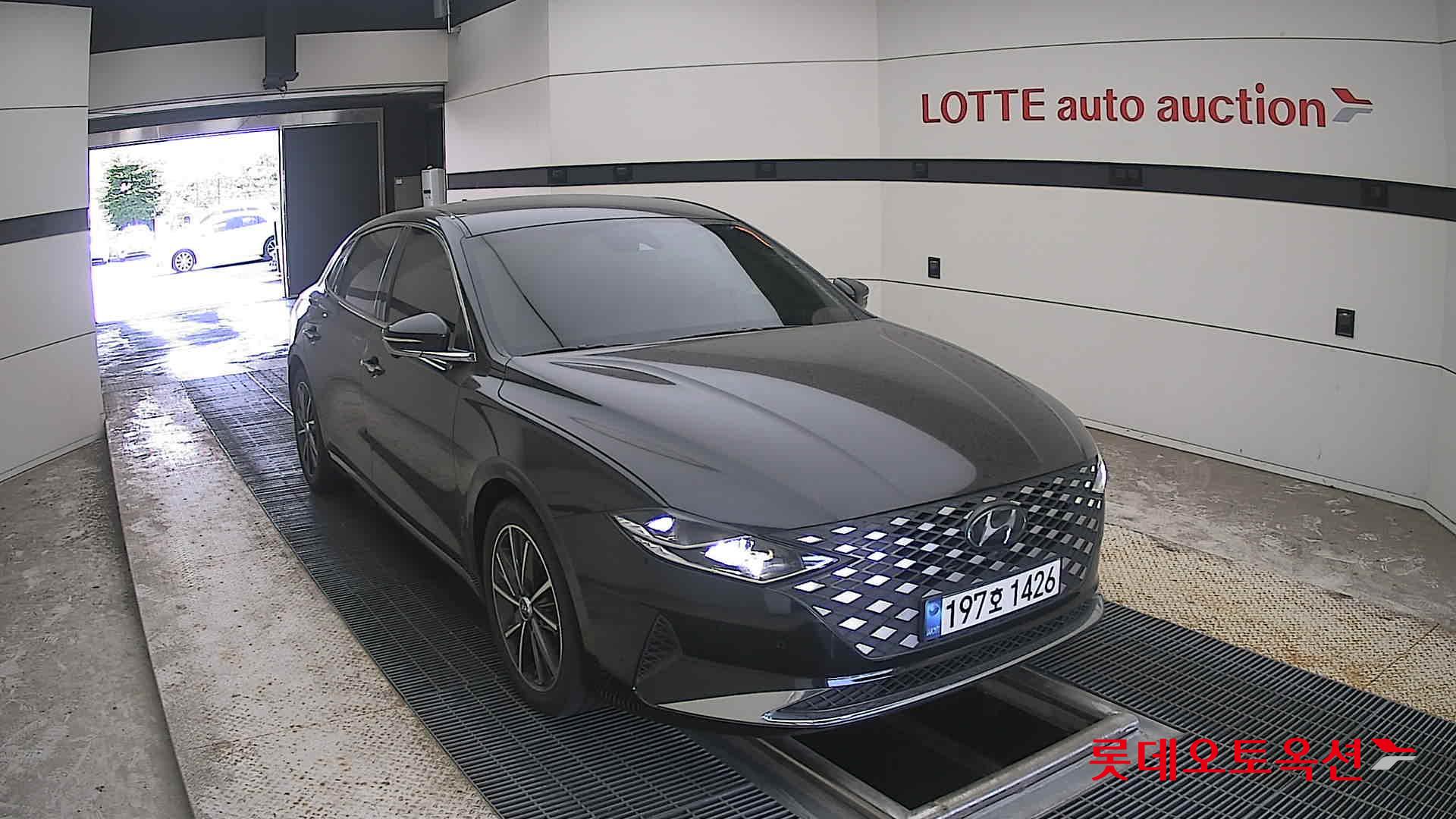 2022 - hyundai grandeur