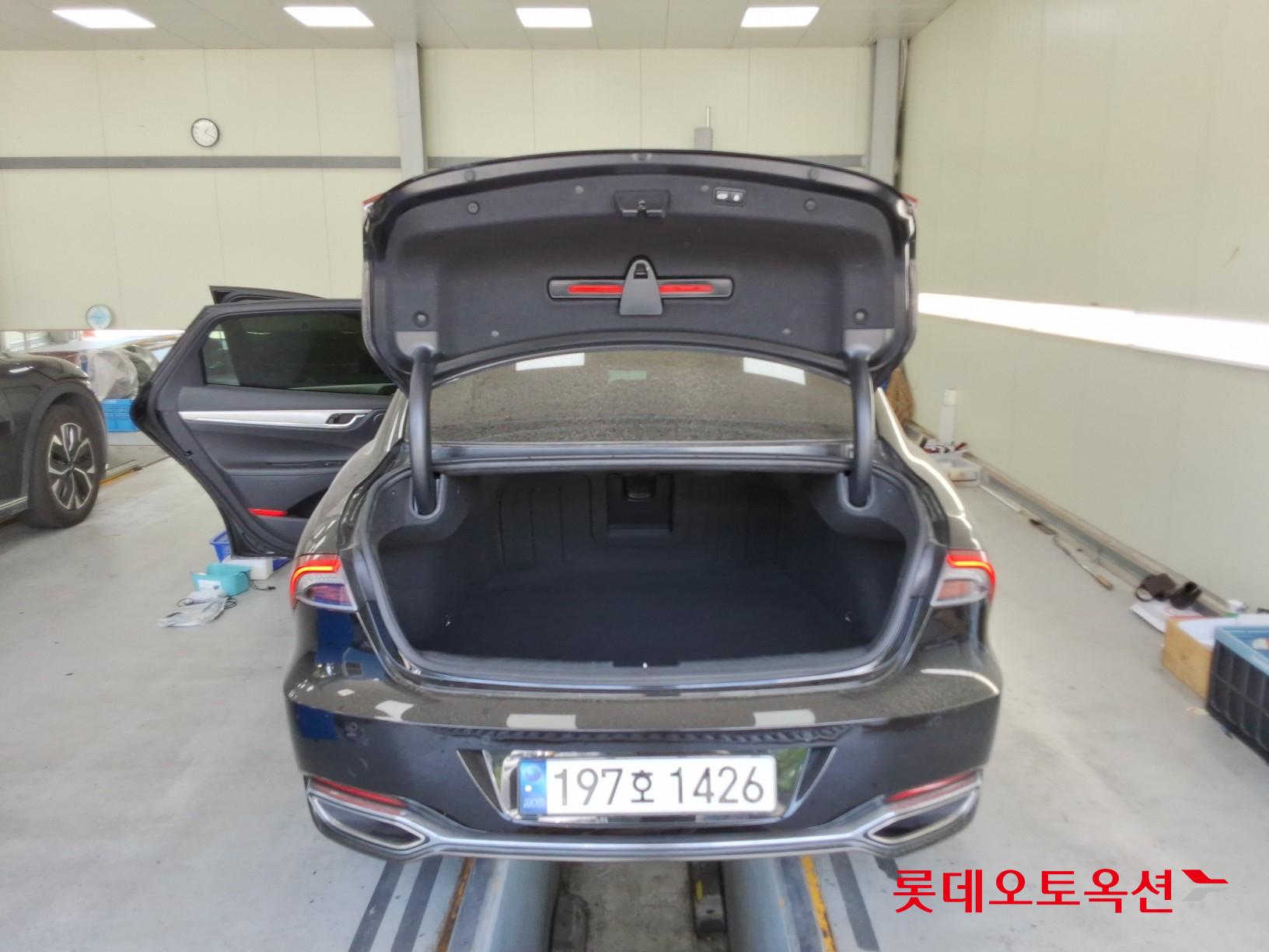 2022 - hyundai grandeur