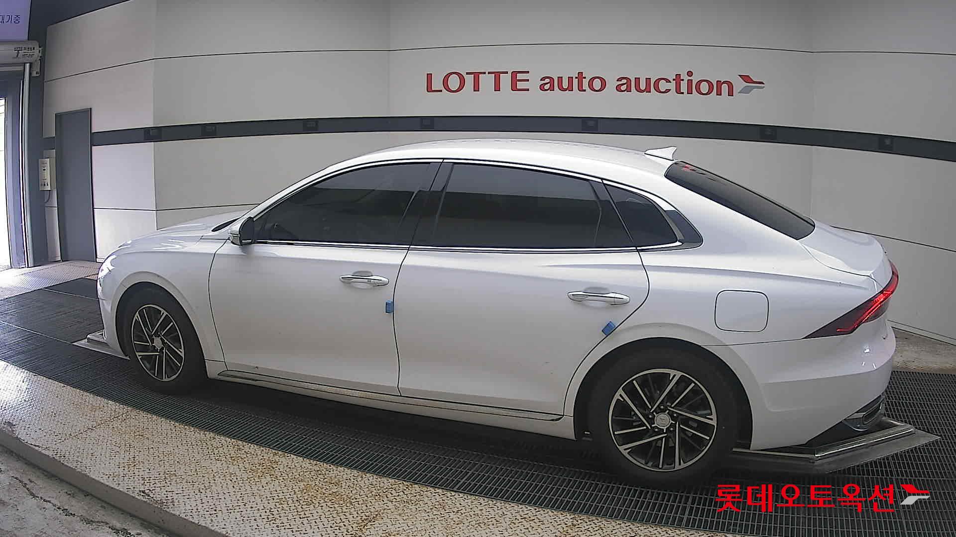2020 - hyundai grandeur
