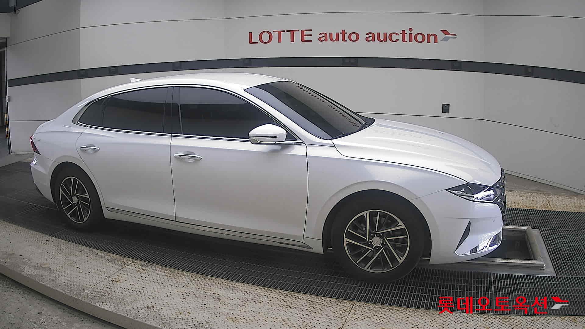2020 - hyundai grandeur