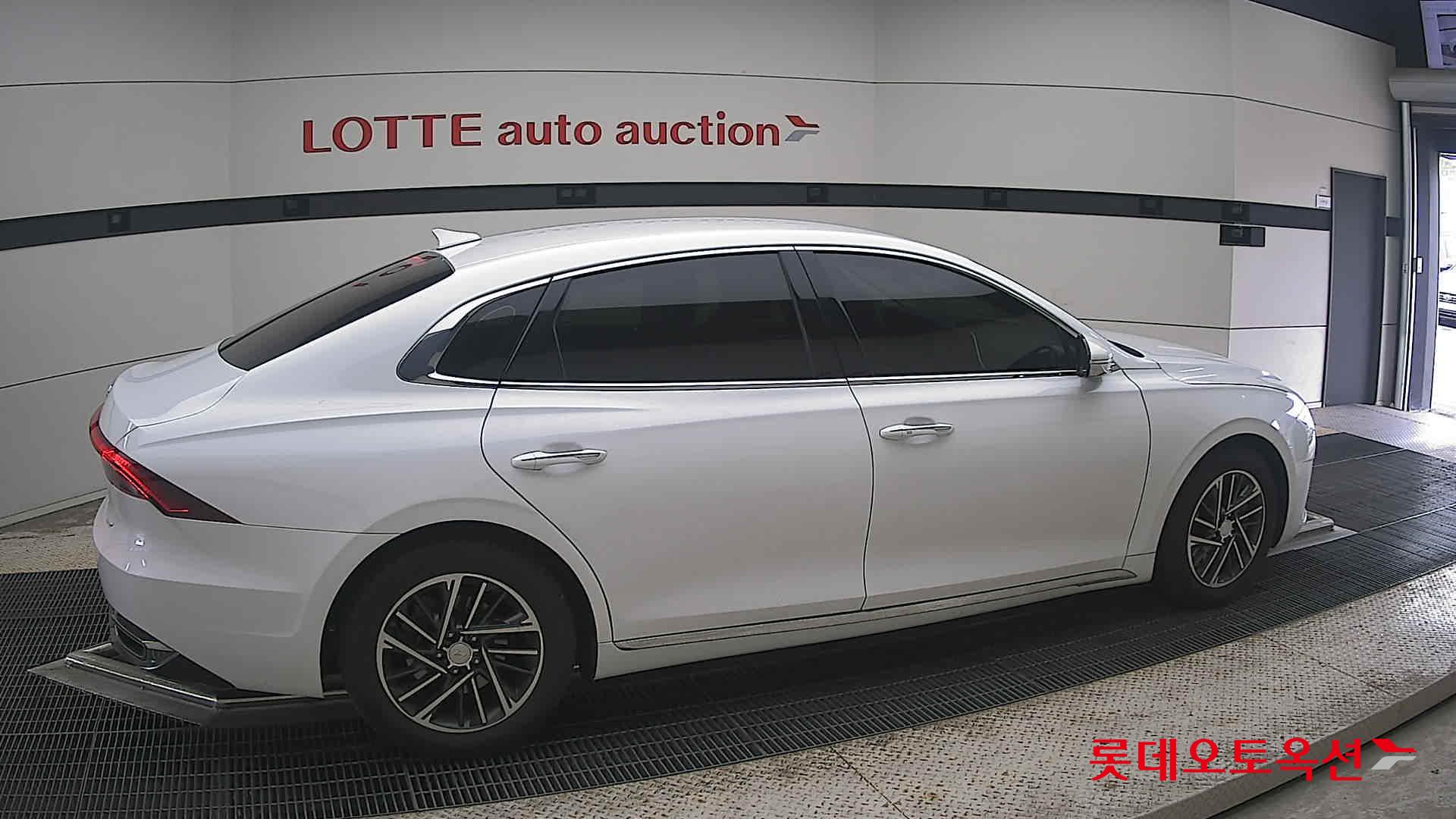 2020 - hyundai grandeur