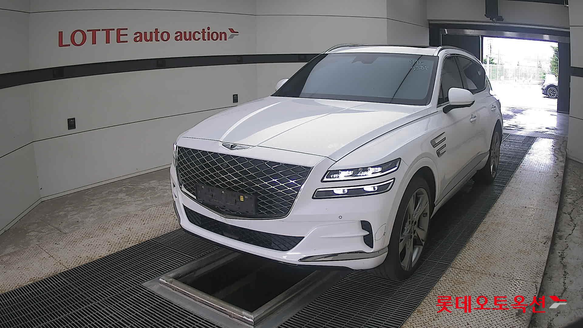 2022 - genesis gv80