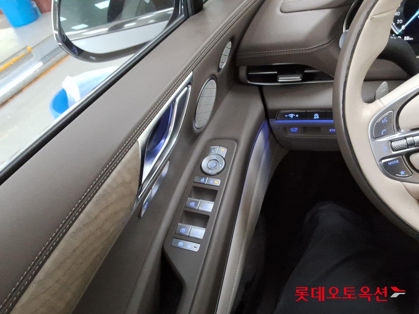 2022 - genesis gv80