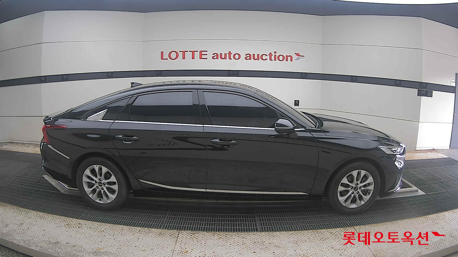 2022 - kia k8