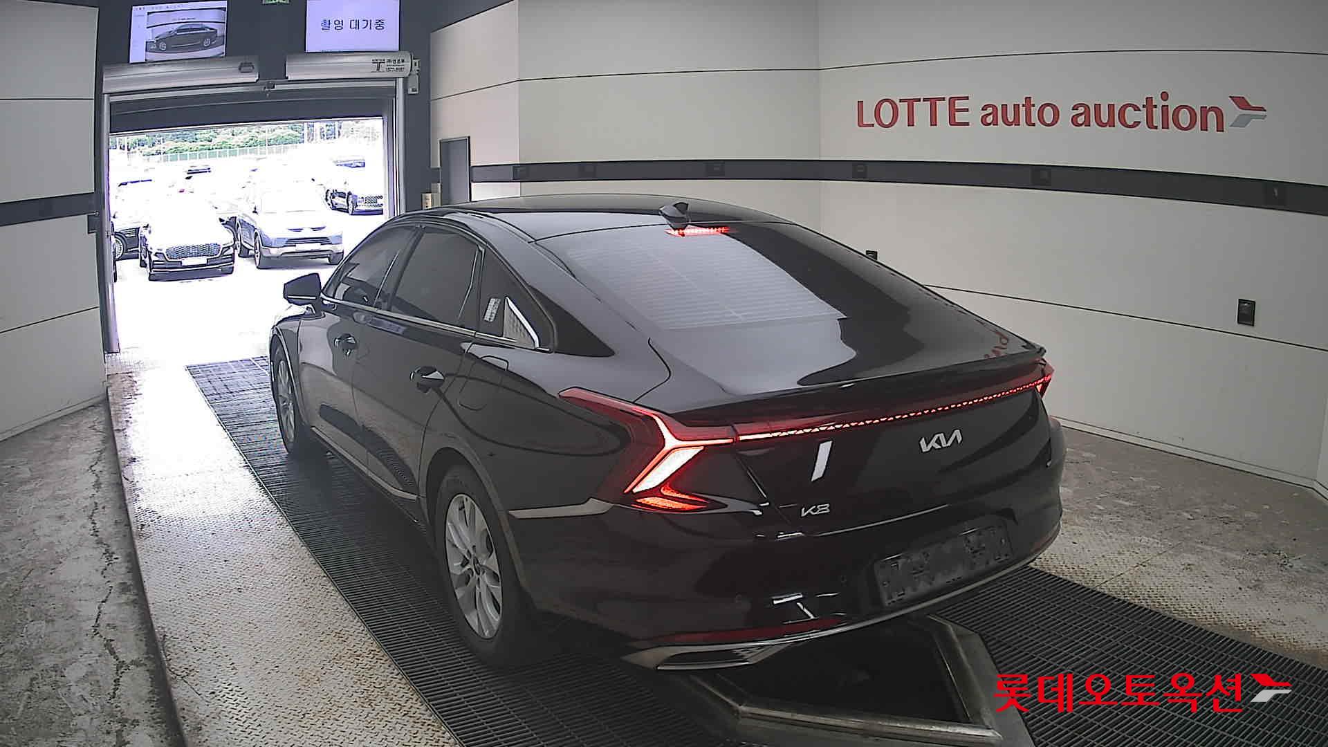 2022 - kia k8
