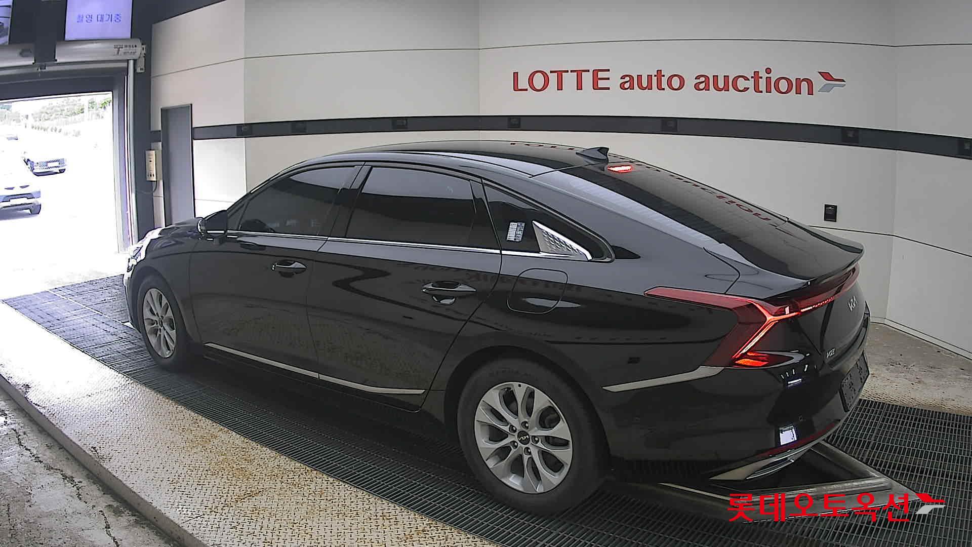 2022 - kia k8