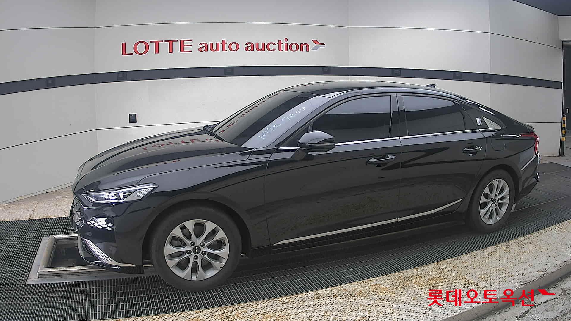 2022 - kia k8