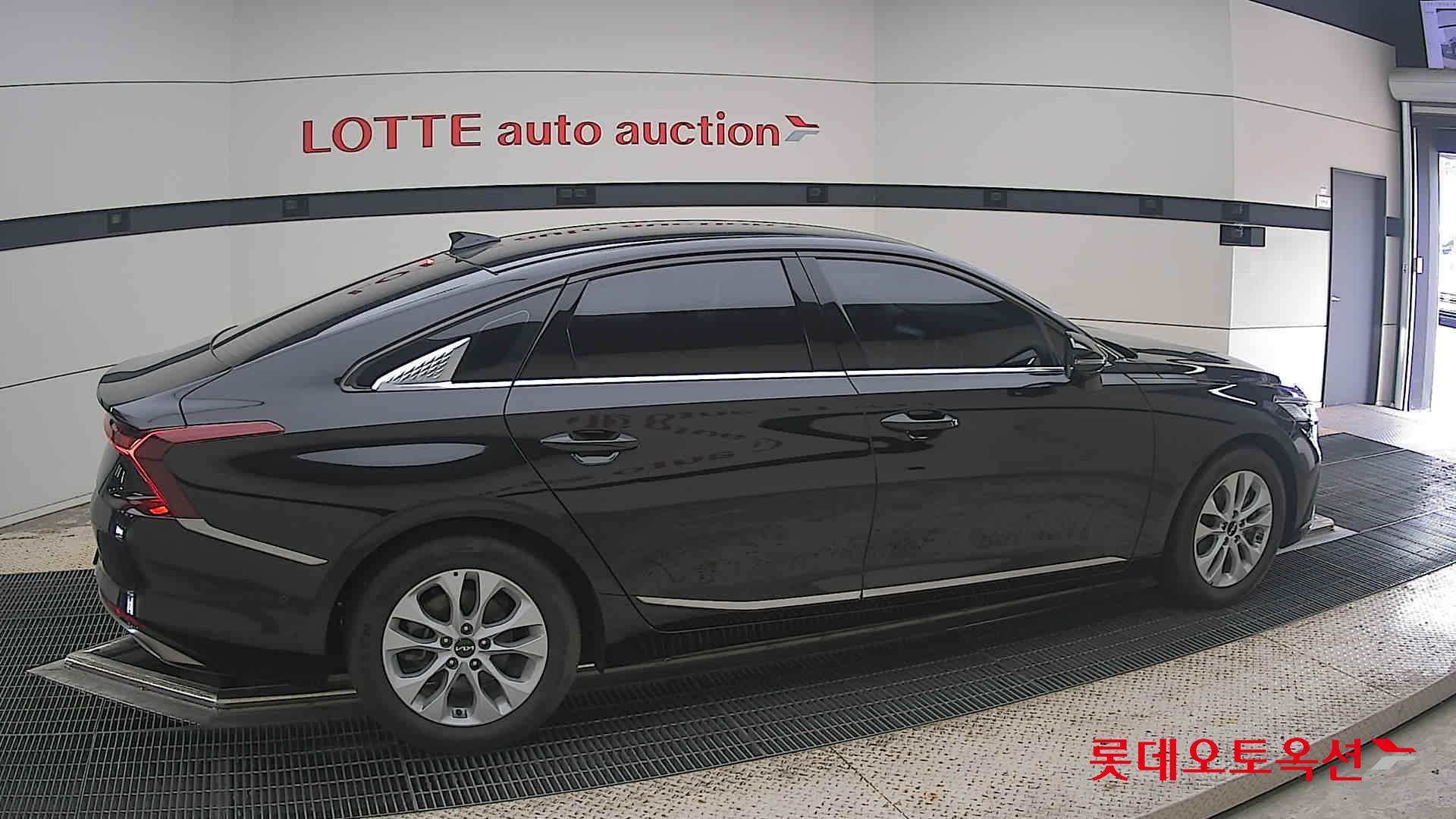 2022 - kia k8