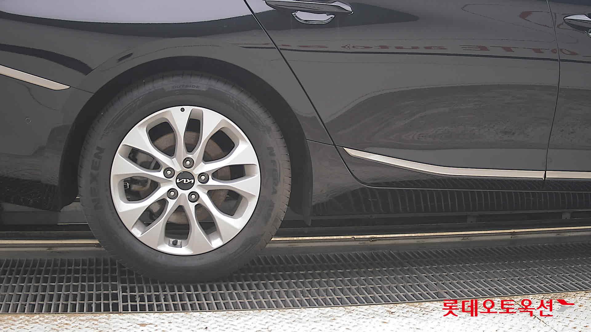 2022 - kia k8