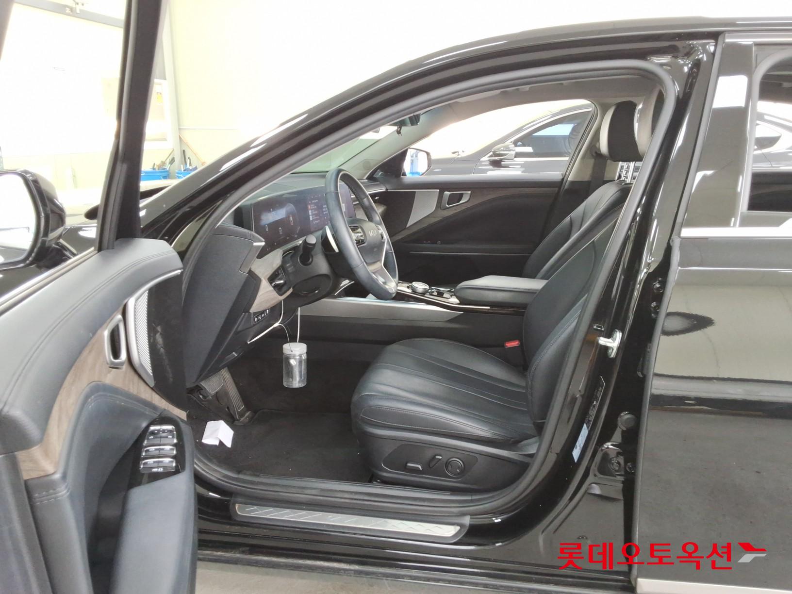 2022 - kia k8