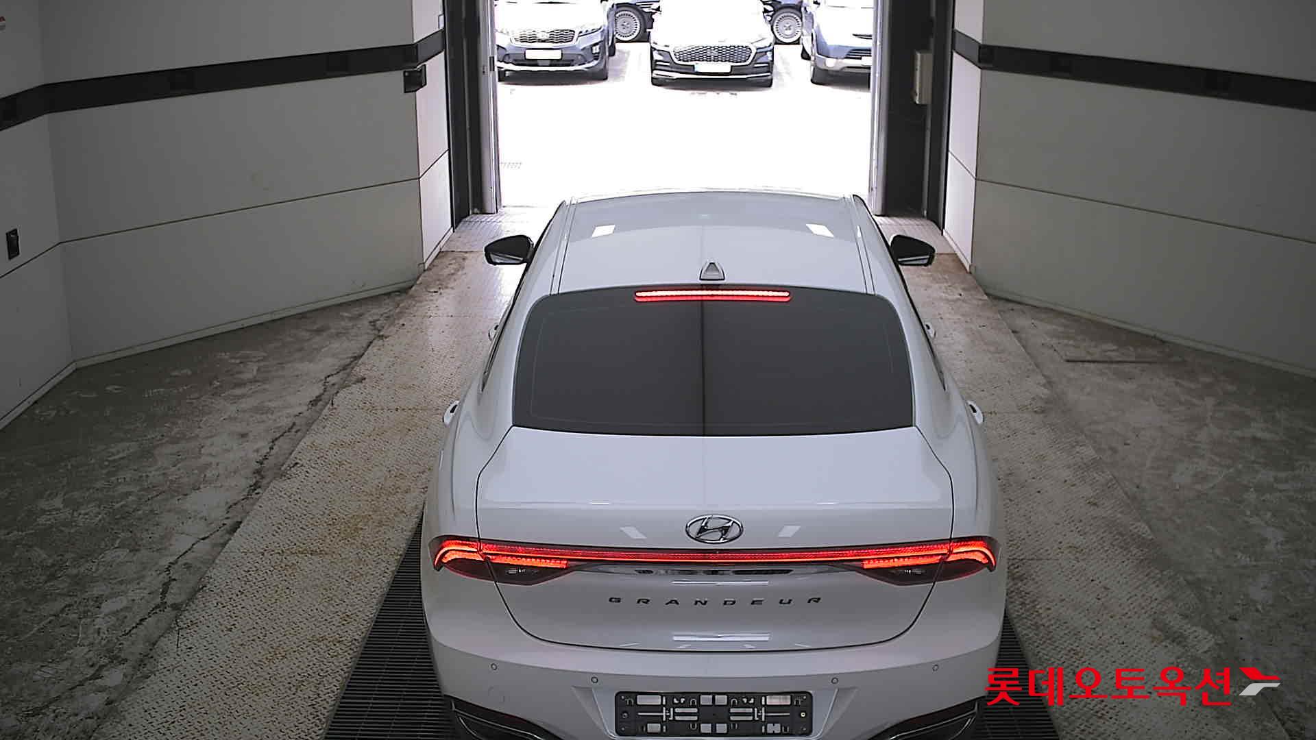 2022 - hyundai grandeur