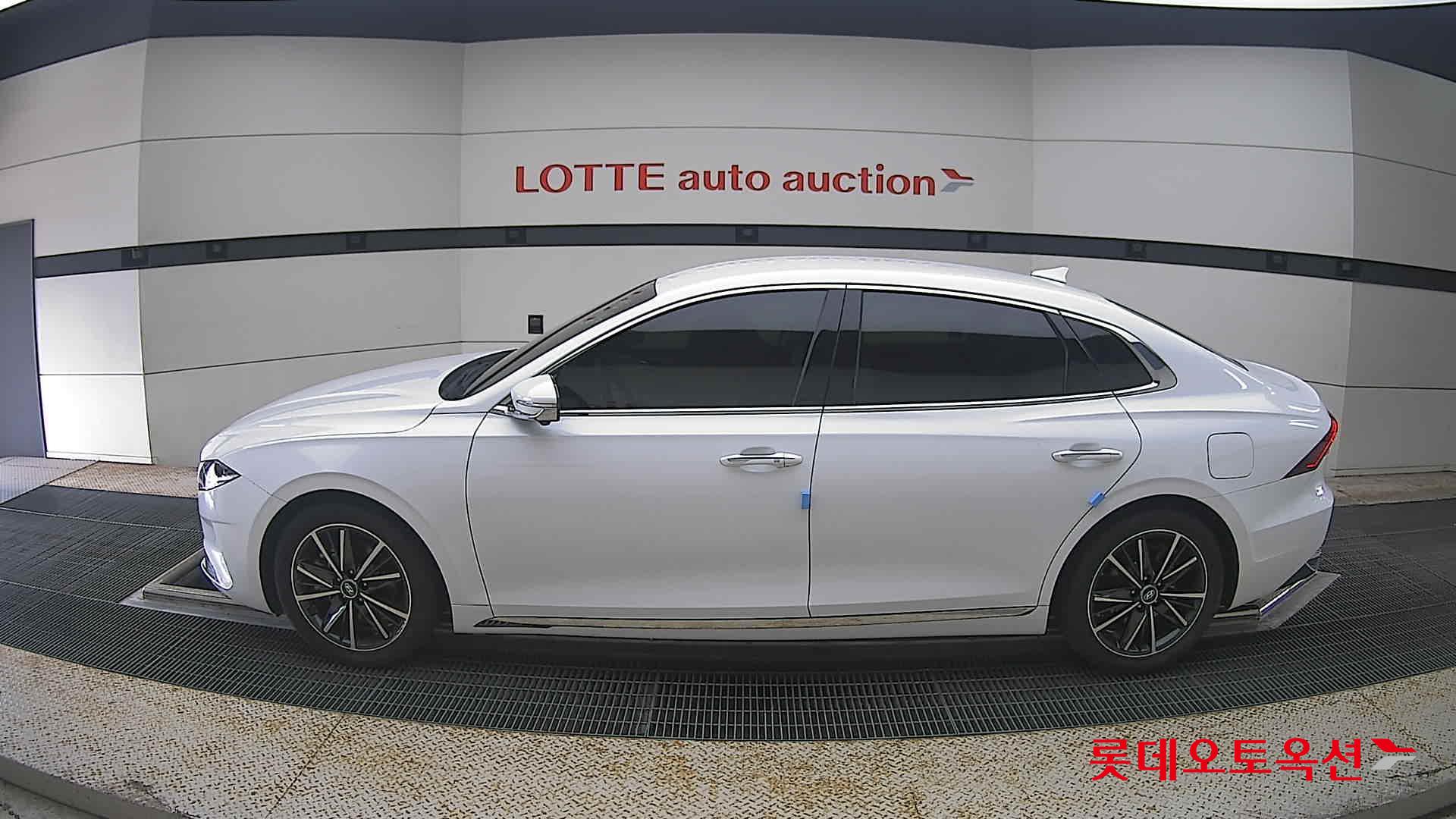 2022 - hyundai grandeur