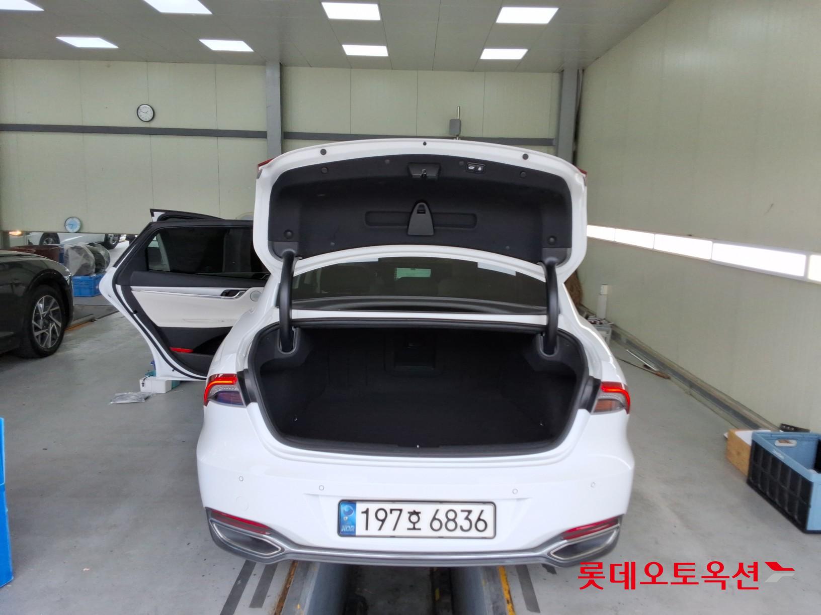 2022 - hyundai grandeur