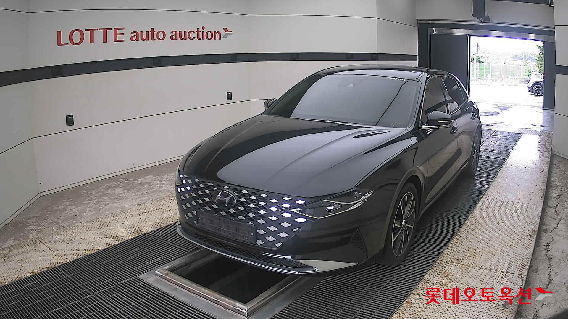 2022 - hyundai grandeur