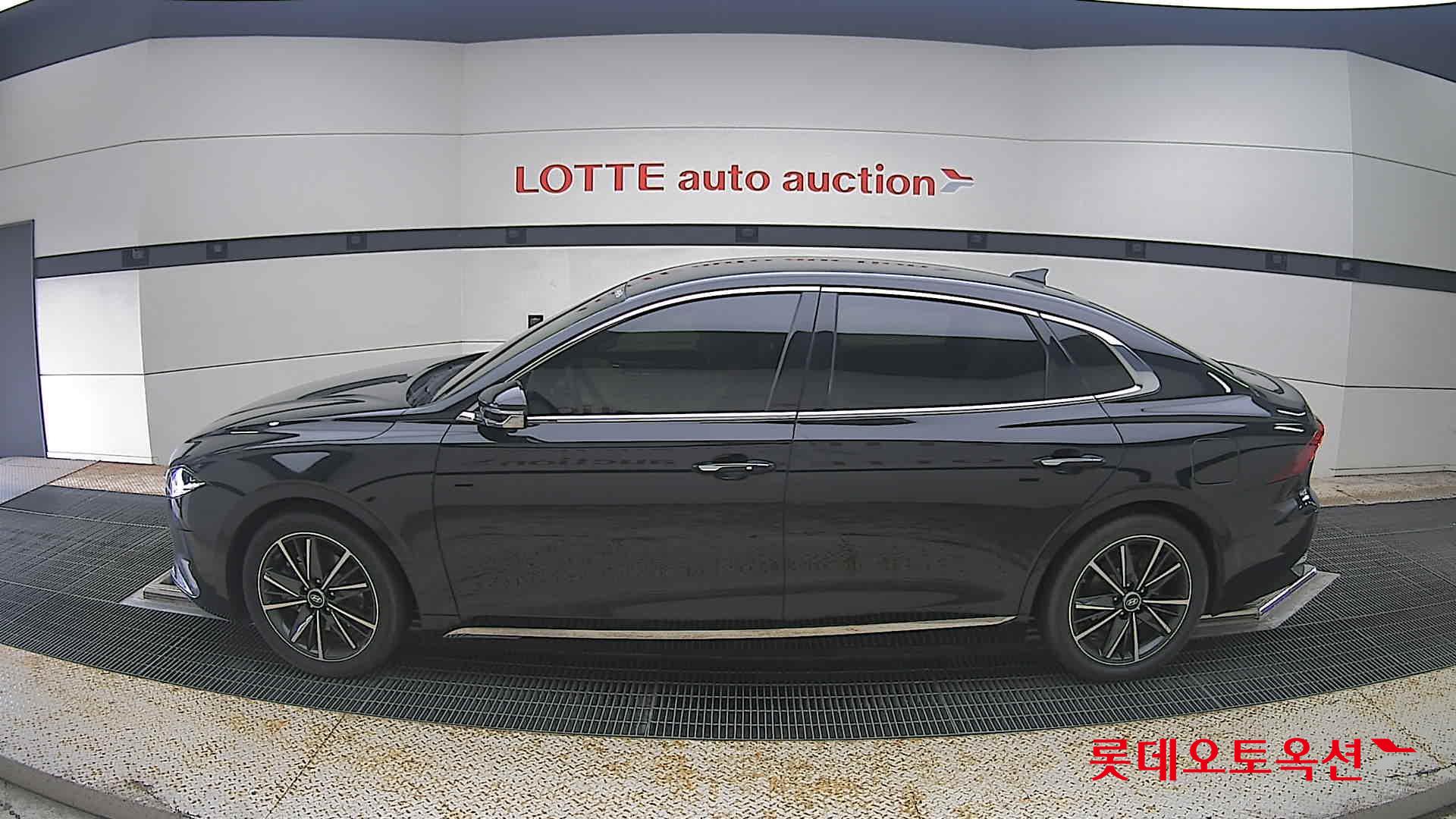 2022 - hyundai grandeur