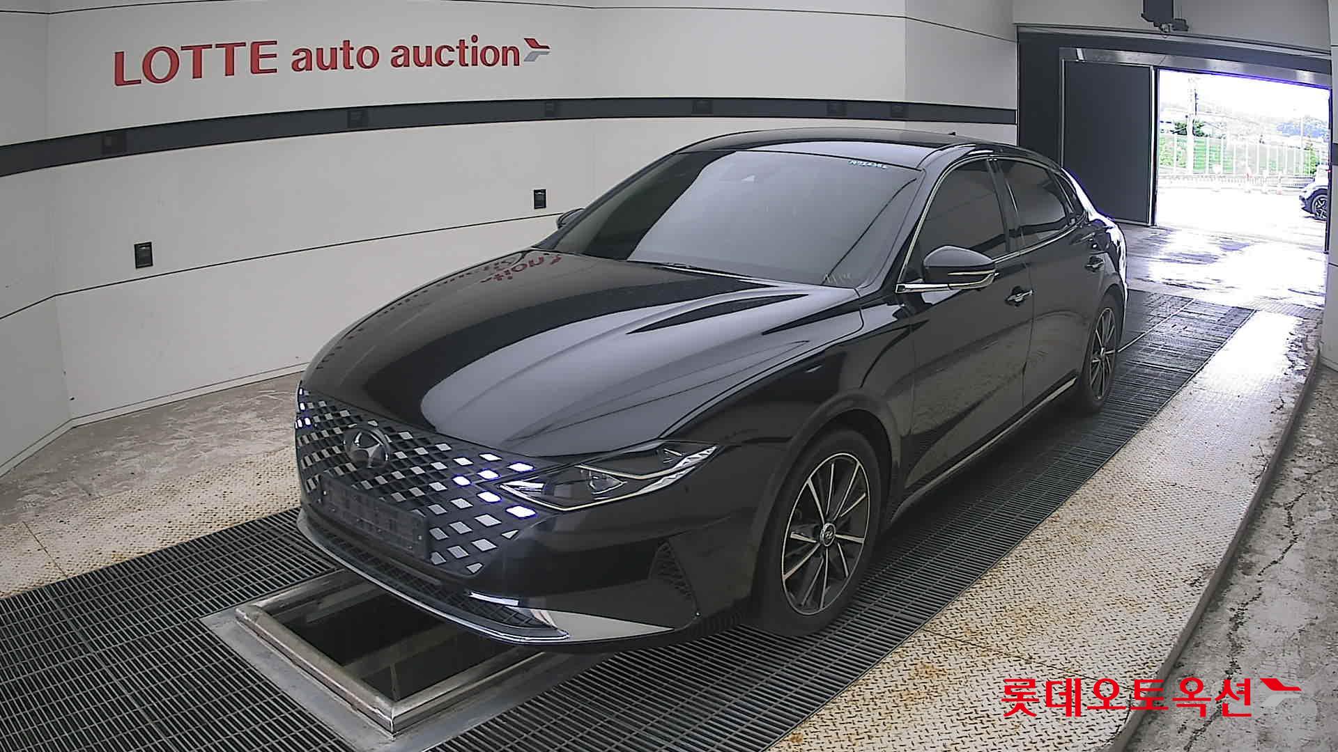 2022 - hyundai grandeur
